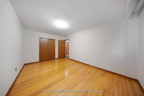 Photo 24 at 50 Felan Crescent, Beaumonde Heights, Toronto