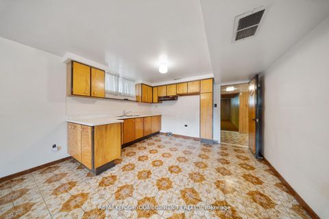 Photo 38 at 50 Felan Crescent, Beaumonde Heights, Toronto