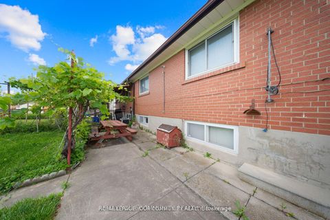 Photo 44 at 50 Felan Crescent, Beaumonde Heights, Toronto