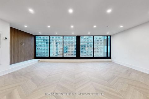 Photo 2 at 1009 - 110 Bloor Street W, Annex, Toronto