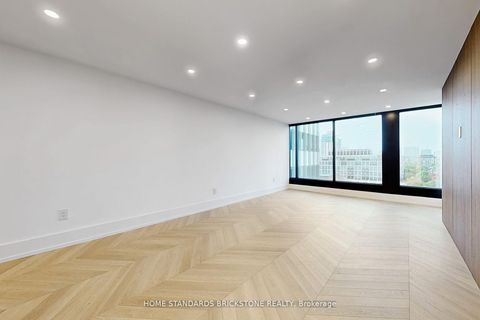 Photo 15 at 1009 - 110 Bloor Street W, Annex, Toronto