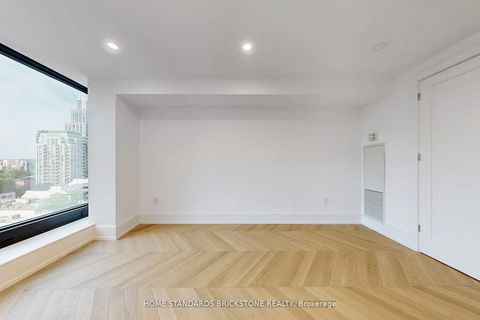 Photo 27 at 1009 - 110 Bloor Street W, Annex, Toronto