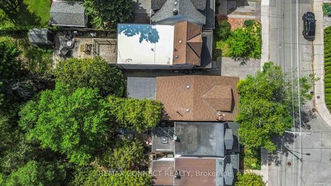 Photo 3 at 261 Cedarvale Avenue, Lumsden, Toronto