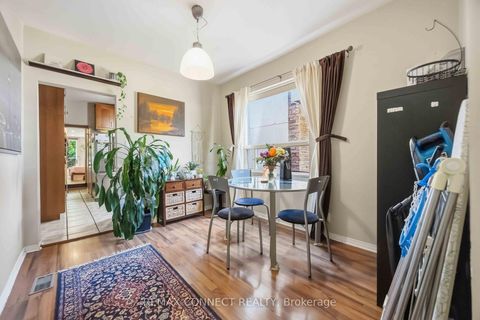 Photo 4 at 261 Cedarvale Avenue, Lumsden, Toronto