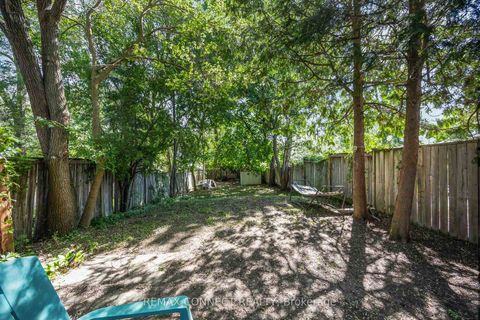 Photo 8 at 261 Cedarvale Avenue, Lumsden, Toronto