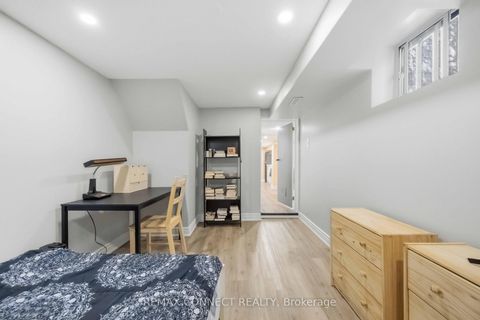 Photo 15 at 261 Cedarvale Avenue, Lumsden, Toronto