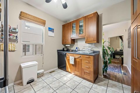 Photo 38 at 261 Cedarvale Avenue, Lumsden, Toronto