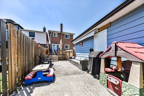 Photo 30 at 86 Barker Avenue, East York, Toronto