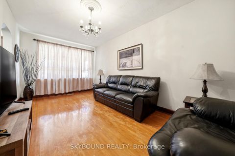 Photo 4 at 90 Ypres Road, Eglinton West, Toronto