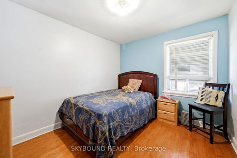 Photo 8 at 90 Ypres Road, Eglinton West, Toronto