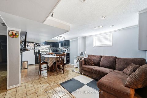 Photo 10 at 90 Ypres Road, Eglinton West, Toronto
