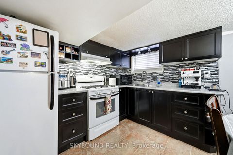 Photo 13 at 90 Ypres Road, Eglinton West, Toronto