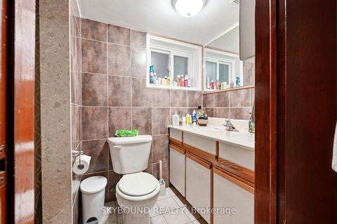 Photo 15 at 90 Ypres Road, Eglinton West, Toronto