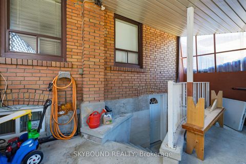 Photo 20 at 90 Ypres Road, Eglinton West, Toronto