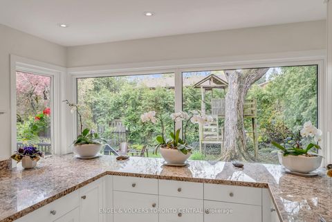 Photo 14 at 170 Fenn Avenue, Windfields, Toronto