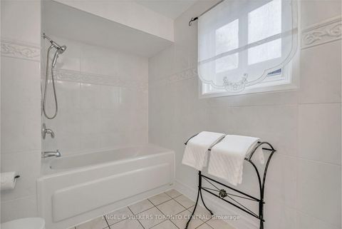 Photo 24 at 170 Fenn Avenue, Windfields, Toronto
