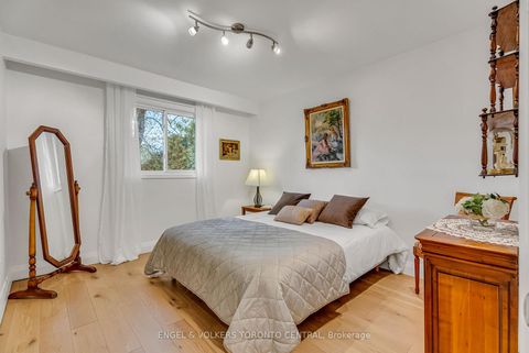 Photo 25 at 170 Fenn Avenue, Windfields, Toronto