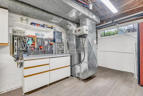 Photo 41 at 170 Fenn Avenue, Windfields, Toronto