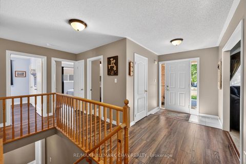 Photo 4 at 143 Emms Drive, Holly, Barrie
