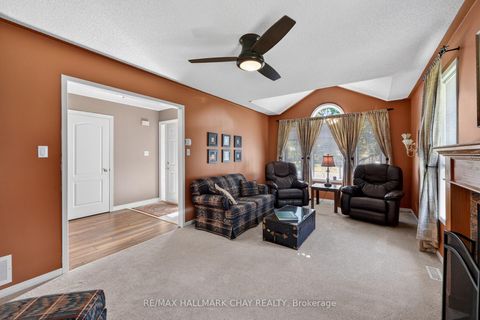 Photo 8 at 143 Emms Drive, Holly, Barrie