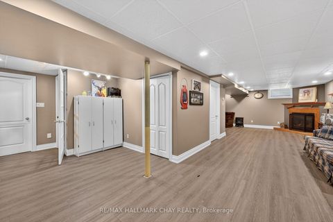 Photo 27 at 143 Emms Drive, Holly, Barrie