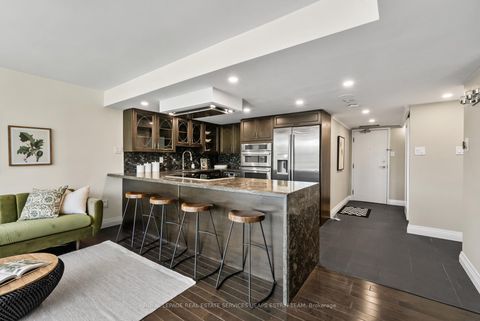 Photo 11 at 306 - 725 King Street W, Niagara, Toronto