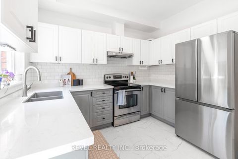 Photo 10 at 8 Grogan Mews, Junction, Toronto