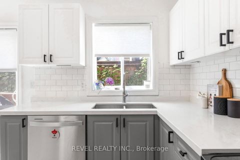 Photo 12 at 8 Grogan Mews, Junction, Toronto