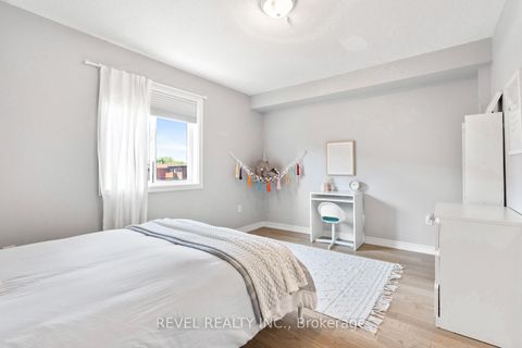 Photo 31 at 8 Grogan Mews, Junction, Toronto