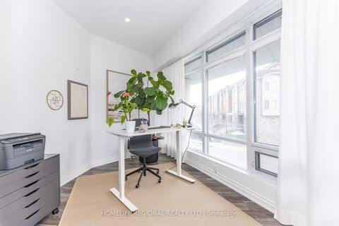 Photo 4 at 204 - 15 Windermere Avenue, Swansea, Toronto