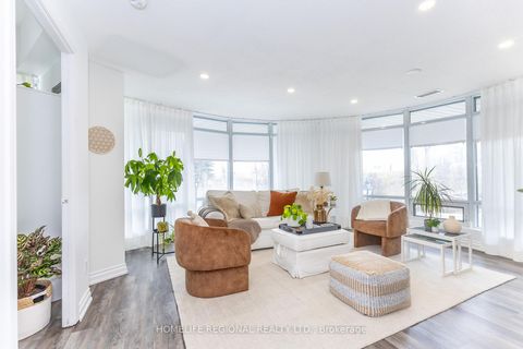 Photo 7 at 204 - 15 Windermere Avenue, Swansea, Toronto