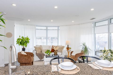 Photo 12 at 204 - 15 Windermere Avenue, Swansea, Toronto