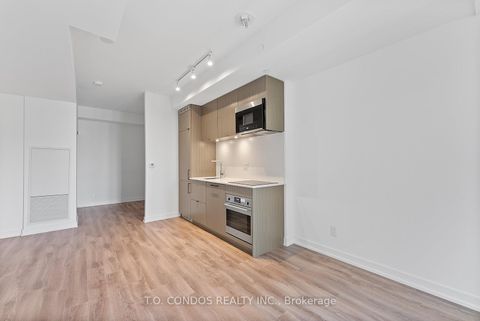 Photo 10 at 1019 - 20 Edward Street, Bay Street Corridor, Toronto