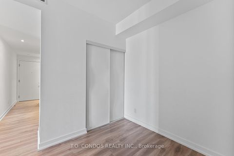 Photo 16 at 1019 - 20 Edward Street, Bay Street Corridor, Toronto