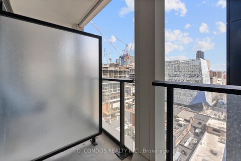 Photo 19 at 1019 - 20 Edward Street, Bay Street Corridor, Toronto