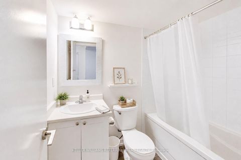 Photo 7 at 815 - 812 Lansdowne Avenue, Junction, Toronto