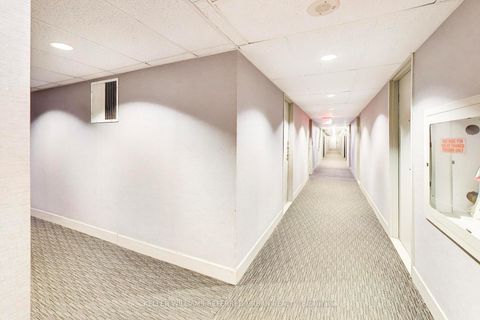 Photo 15 at 815 - 812 Lansdowne Avenue, Junction, Toronto