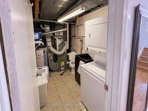 Photo 5 at 80 - 30 Wingarden Court, Malvern, Toronto