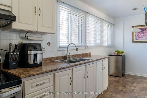 Photo 13 at 80 - 30 Wingarden Court, Malvern, Toronto