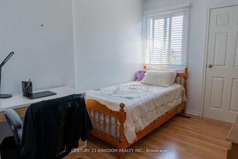 Photo 19 at 80 - 30 Wingarden Court, Malvern, Toronto