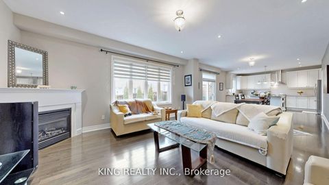 Photo 9 at 939 Goring Circle, Wyndham, Newmarket