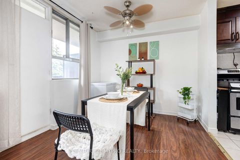 Photo 9 at 207 - 1950 Kennedy Road, Dorset Park, Toronto