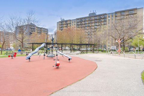 Photo 4 at 515 - 270 Dufferin Street, South Parkdale, Toronto
