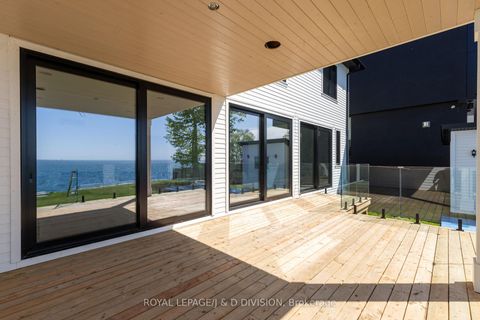 Photo 15 at 99 Lake Promenade, Long Branch, Toronto