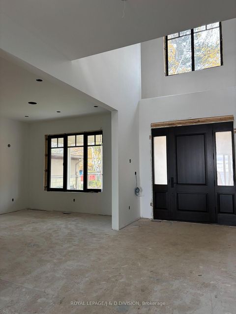Photo 18 at 99 Lake Promenade, Long Branch, Toronto