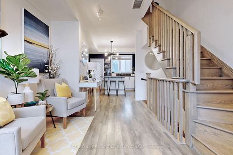 Photo 3 at 27 Thomas Mulholland Drive, CFB, Toronto