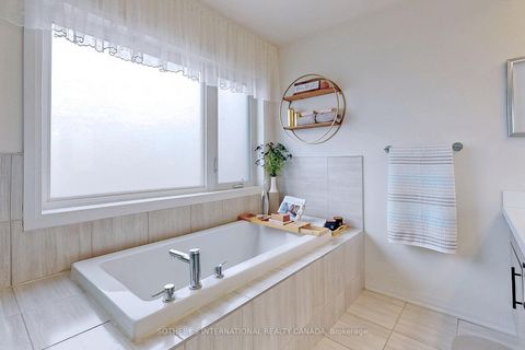 Photo 13 at 27 Thomas Mulholland Drive, CFB, Toronto