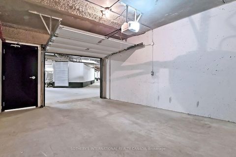 Photo 24 at 27 Thomas Mulholland Drive, CFB, Toronto