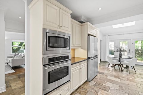 Photo 8 at 78 Meadowbank Road, City Centre West, Toronto