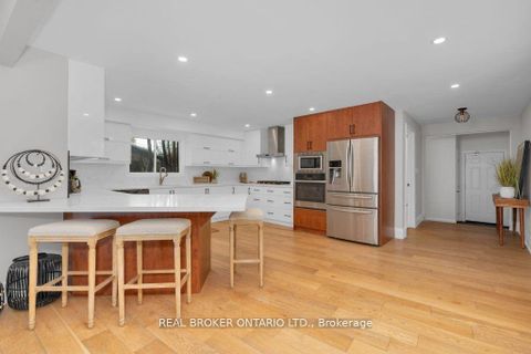 Photo 11 at 943 Barry Avenue, Rural Innisfil, Innisfil